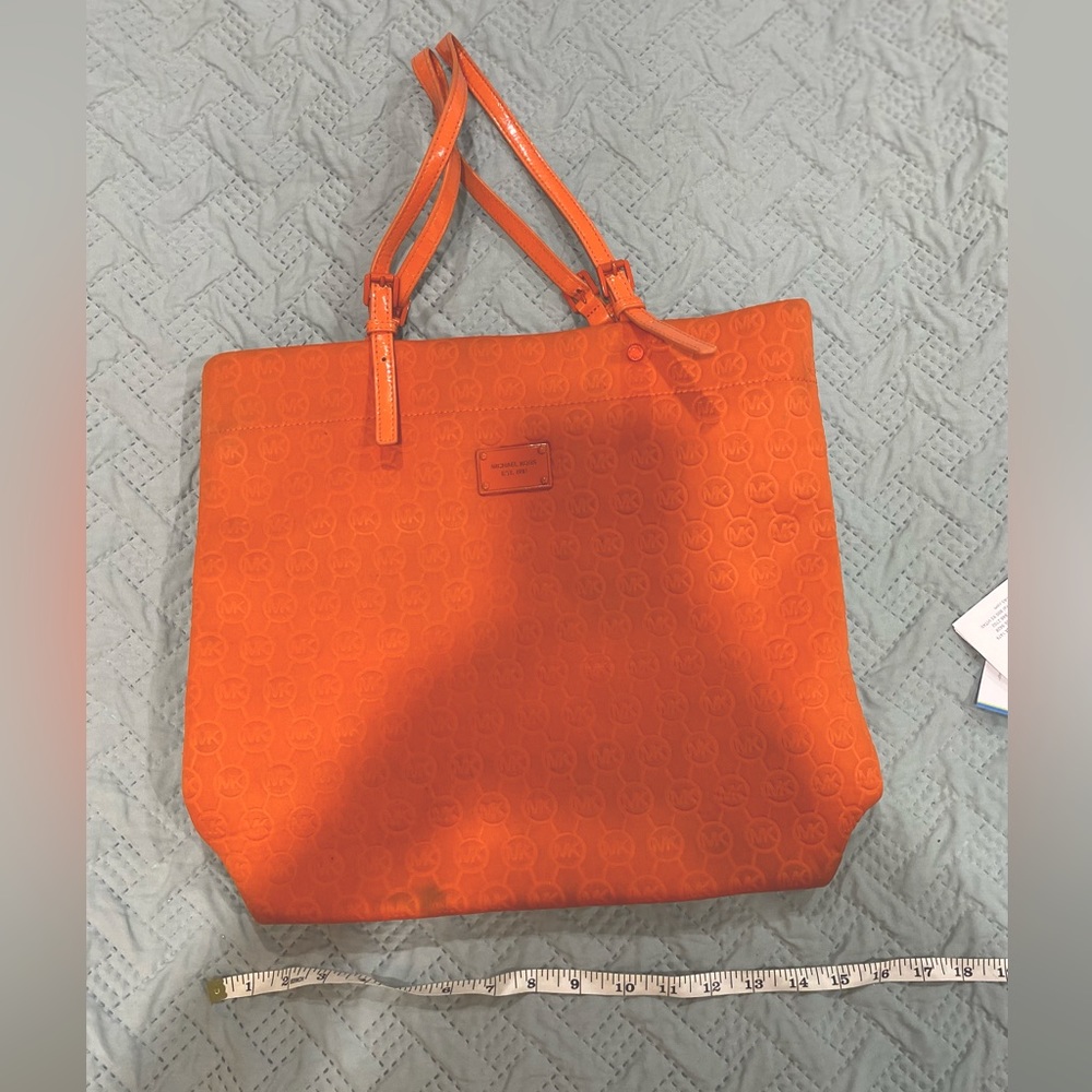 MK sport bag